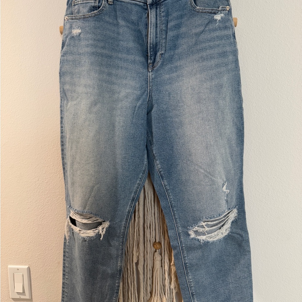 American Eagle Distressed Boyfriend Jeans